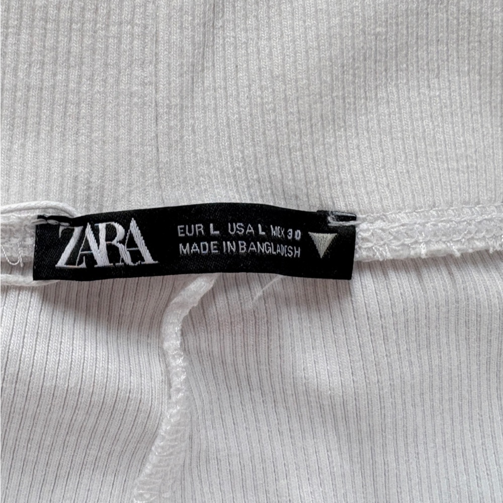Zara Snug Fit White Rib Knit Women's Shorts Large - Picture 3 of 4